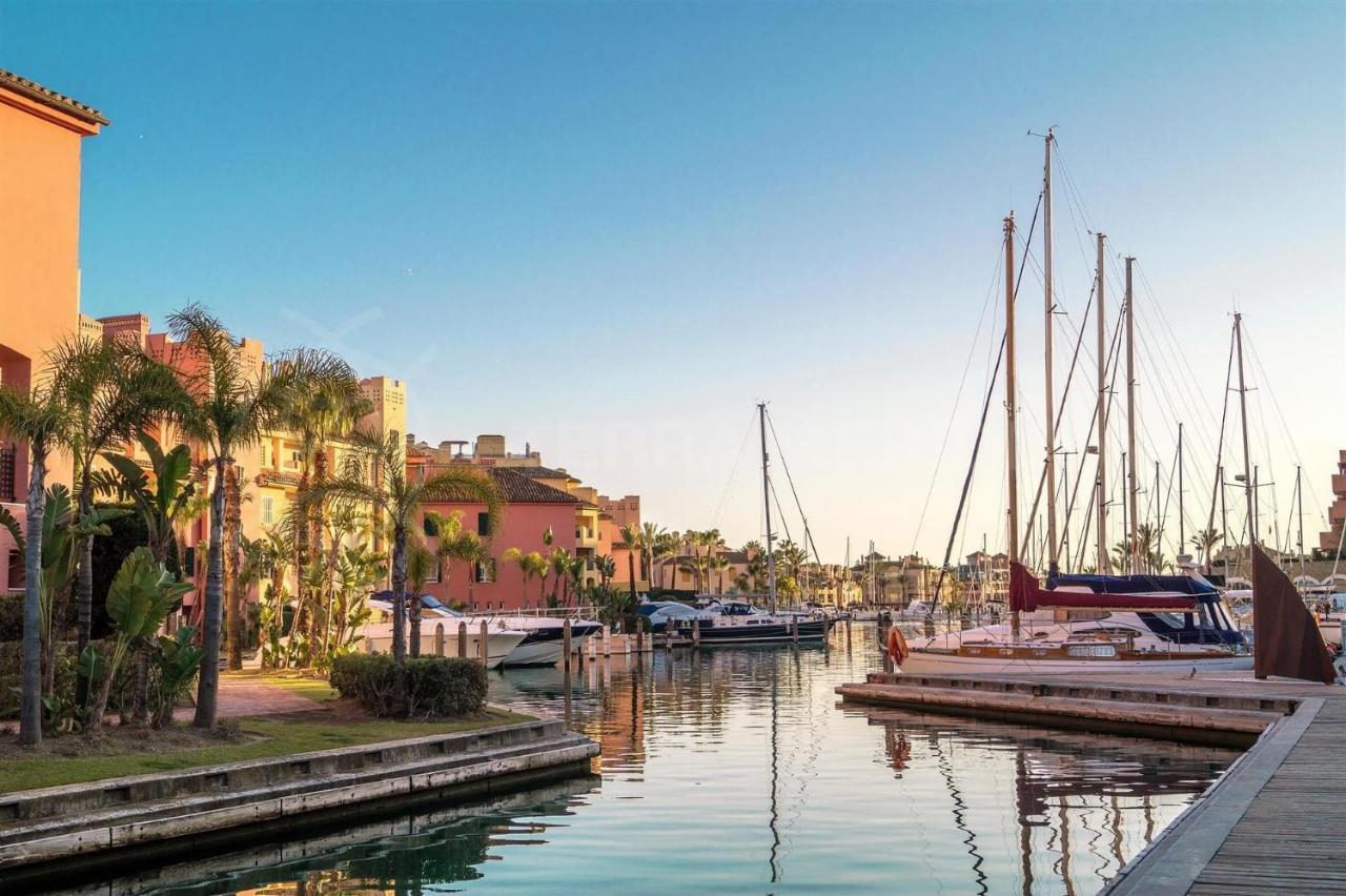 New & Modern Apartment - Marina, Sotogrande Εξωτερικό φωτογραφία